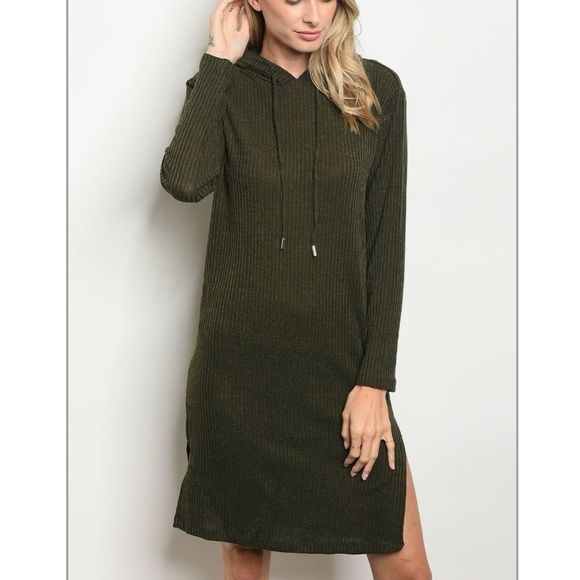 Dresses & Skirts - ⚠️PRICE DROP🌴HOODIE MIDI 🌴